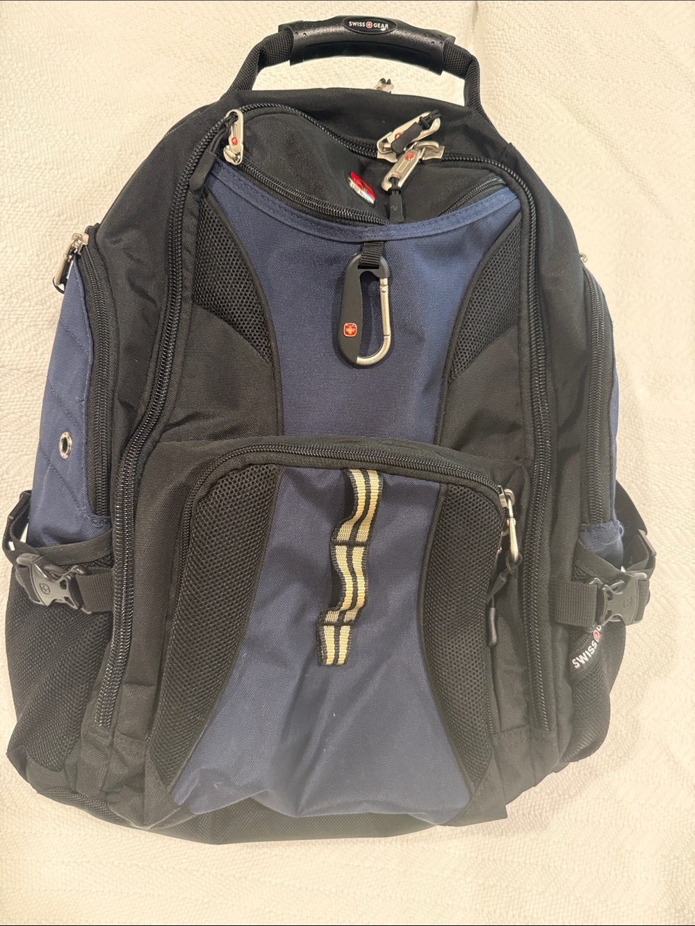 SwissGear Black and Navy Laptop Backpack with Multiple Pockets